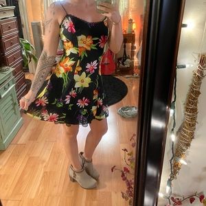 Vintage black flowered zip up dress NWT